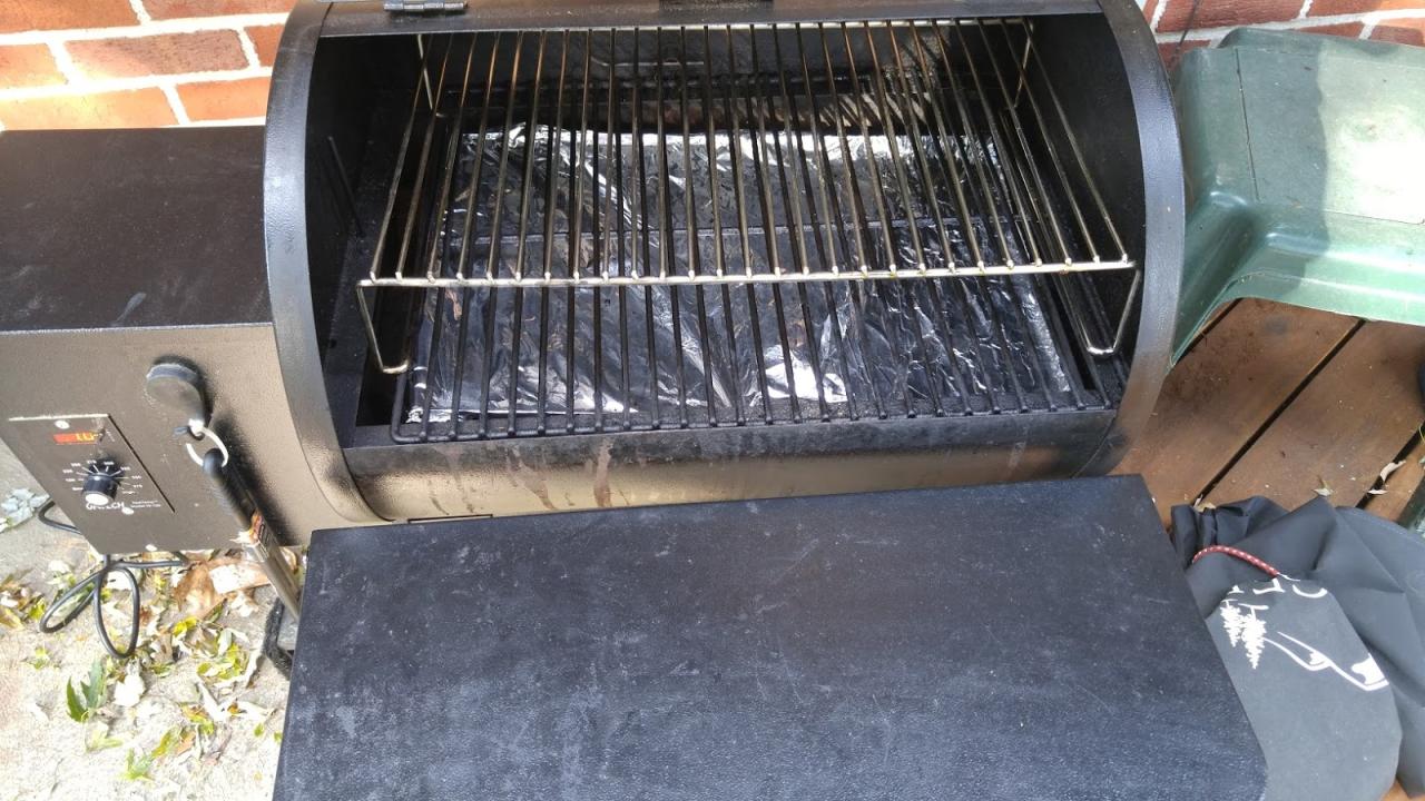 10 Simple Steps to Clean Your Traeger Grill