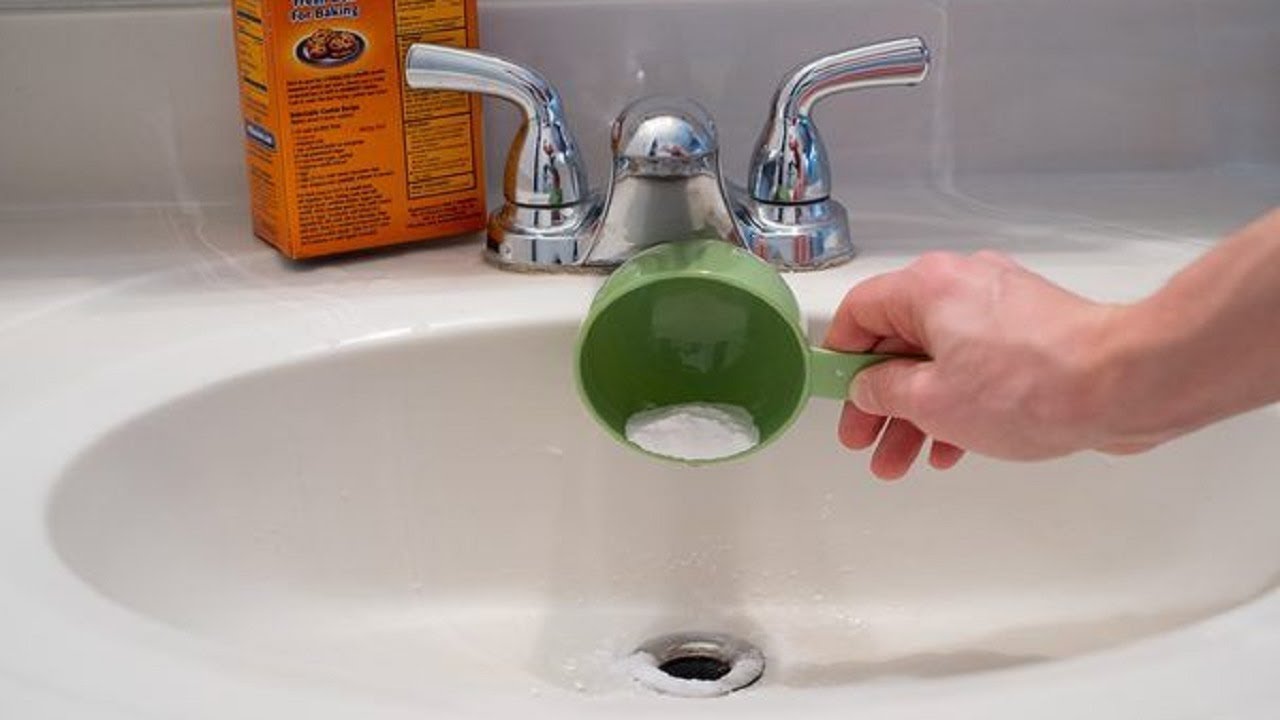 The Best Ways to Clear a Clogged Sink in Your Home